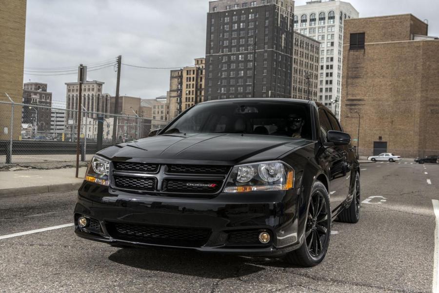  Dodge Avenger Blacktop Edition 2012 года  (фото 23 из 25)